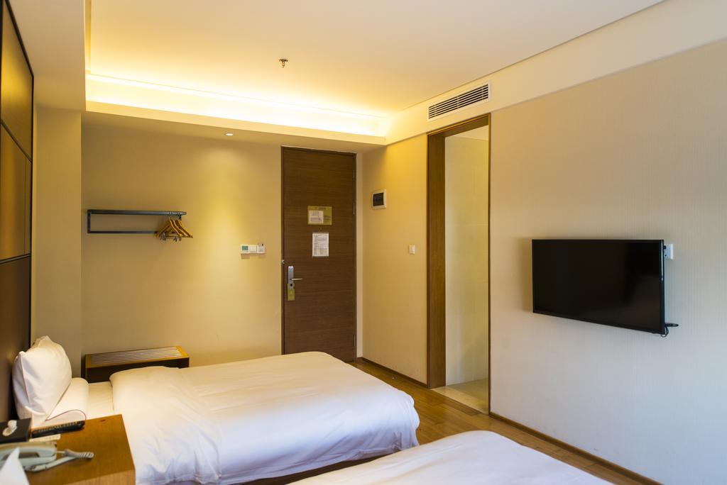 Ji Hotel Panjin Railway Station Exterior photo